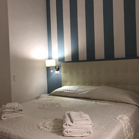 Sallustio Rooms - Rooms Only Siena Luaran gambar