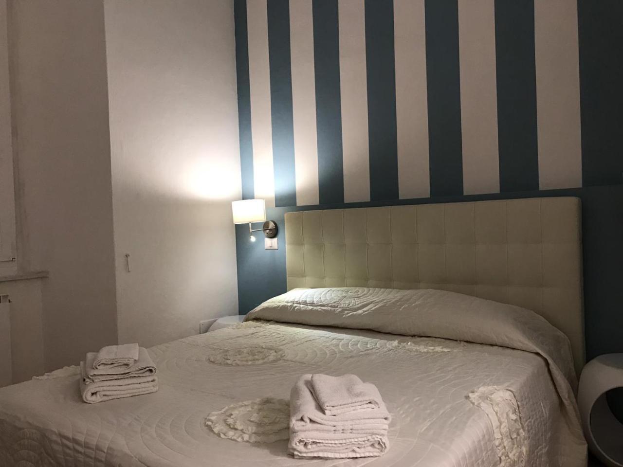 Sallustio Rooms - Rooms Only Siena Luaran gambar