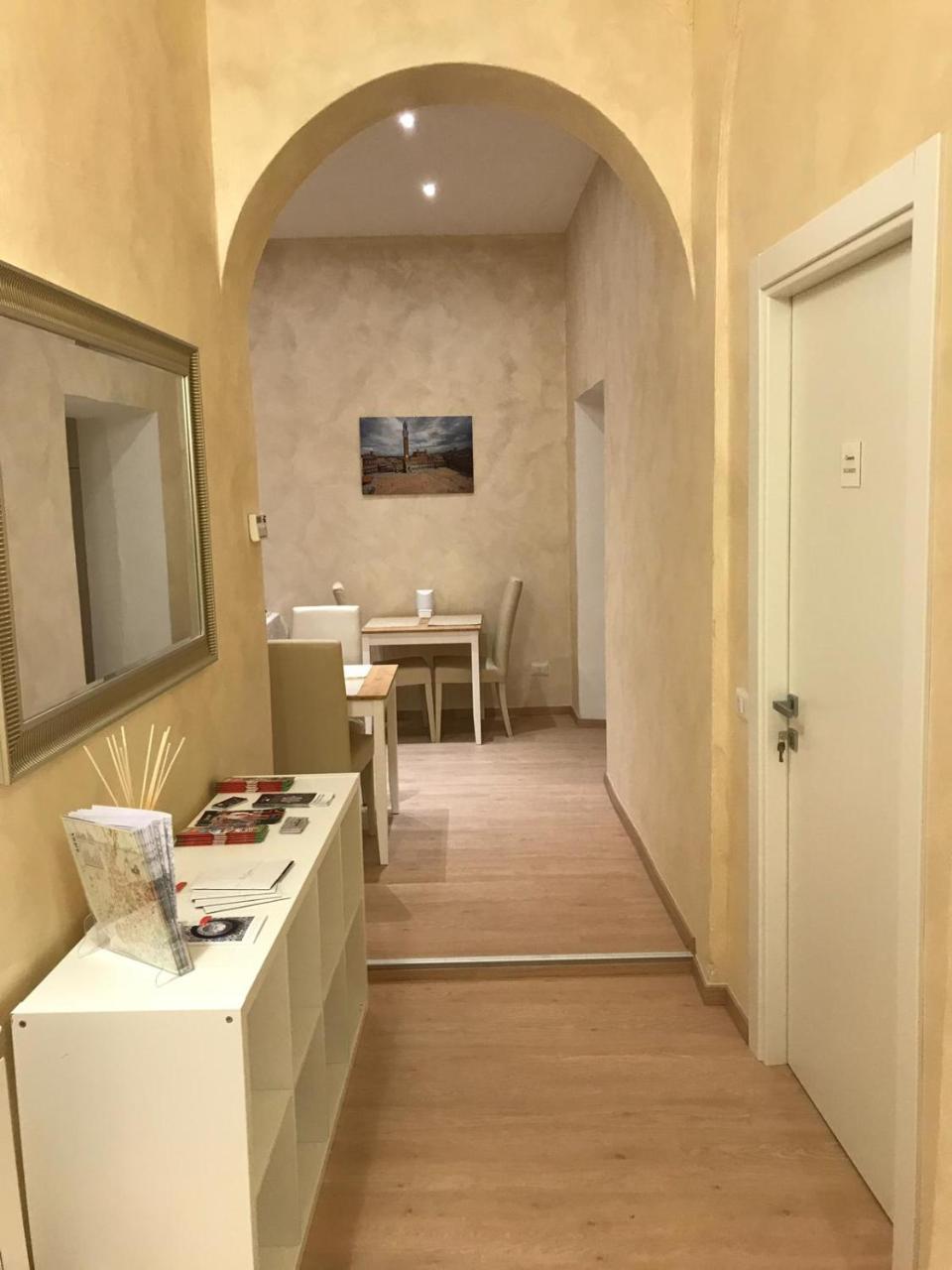 Sallustio Rooms - Rooms Only Siena Luaran gambar